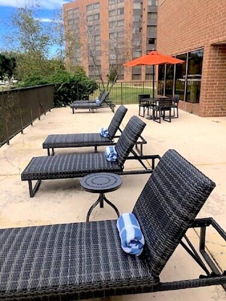 Doubletree By Hilton Lisle Naperville מראה חיצוני תמונה